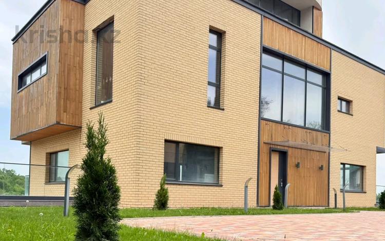 Жеке үй · 8 бөлме · 594 м² · 9.12 жүзд., Мурата Оспанова 91, бағасы: 850 млн ₸ в Алматы, Медеуский р-н — фото 2