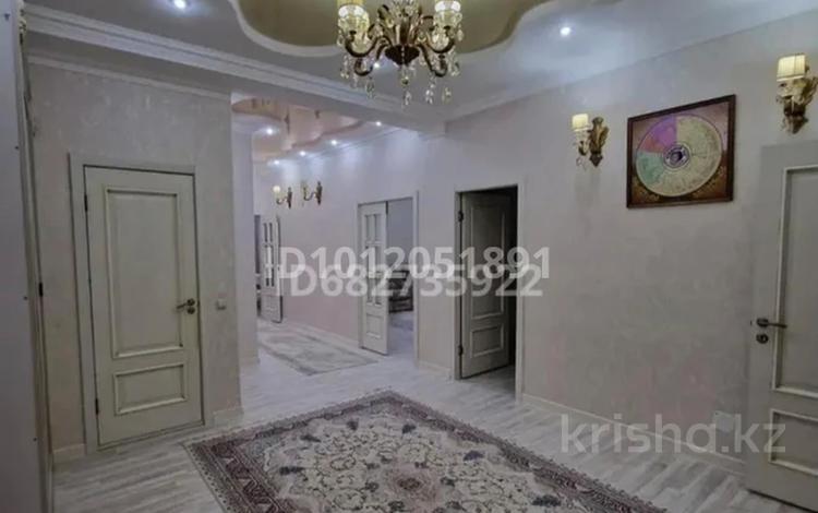 4-бөлмелі пәтер · 157 м² · 7/10 қабат, 17-й мкр 18, бағасы: 63 млн ₸ в Актау — фото 2