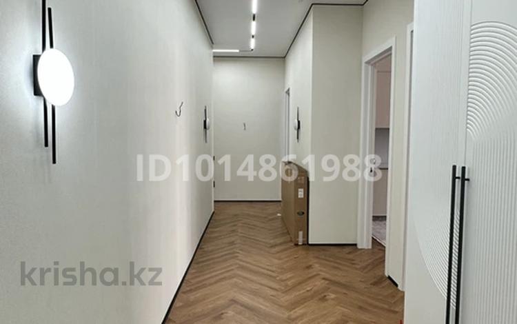 4-бөлмелі пәтер · 107 м² · 2/6 қабат, Бауыржана Момышулы 11/14а, бағасы: 95 млн ₸ в Алматы, Алатауский р-н — фото 2