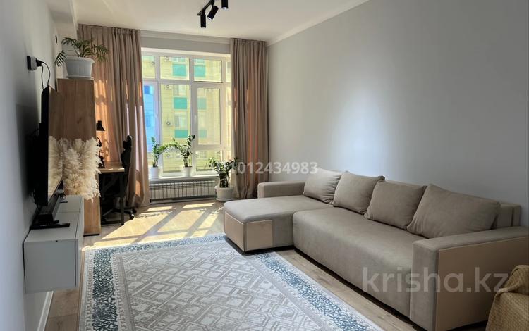 2-бөлмелі пәтер · 70 м² · 2/5 қабат, Самал-2 ш/а., ул. Абиш Кекилбайулы 60/2, бағасы: 28.5 млн ₸ в Атырау, мкр Самал-2 — фото 35