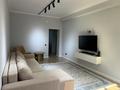 2-бөлмелі пәтер · 70 м² · 2/5 қабат, Самал-2 ш/а., ул. Абиш Кекилбайулы 60/2, бағасы: 28.5 млн ₸ в Атырау, мкр Самал-2 — фото 2