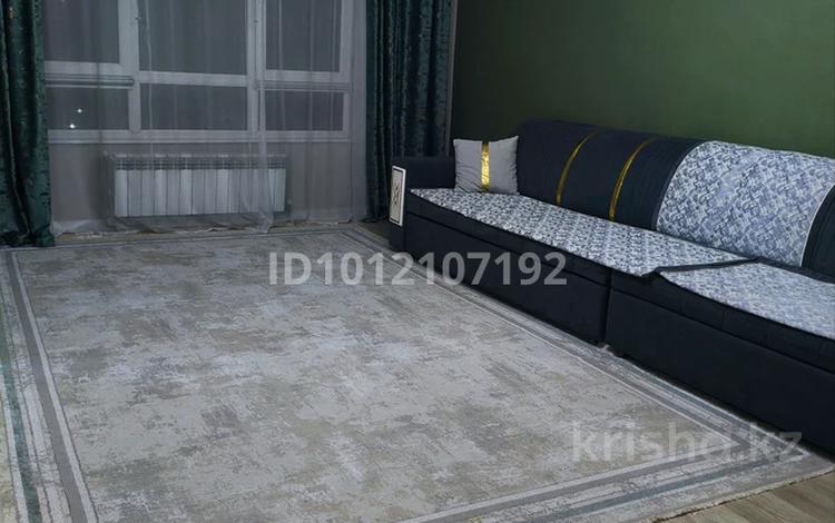 1-комнатная квартира · 47 м² · 6/9 этаж, мкр Аккент за 250 000 ₸ в Алматы, Алатауский р-н — фото 2
