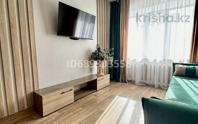 2-комнатная квартира · 43 м² · 3/4 этаж, мкр Новый Город, Бухар Жырау 72 за 3 000 ₸ в Караганде, Казыбек би р-н — фото 8