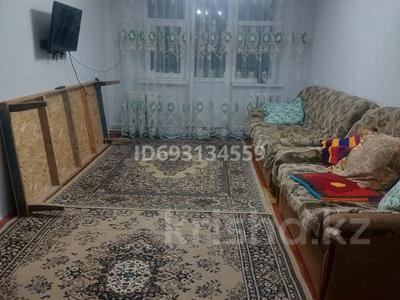 3-комнатная квартира, 62 м², 5/5 этаж, Акбулак 6 — за Баласагуном, рядом с Мечетью за 16.5 млн 〒 в Таразе