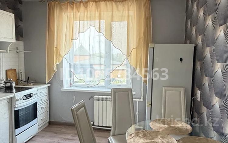 2-бөлмелі пәтер · 65 м² · 5/9 қабат, 8 микрорайон 140, бағасы: 130 000 ₸ в Темиртау — фото 2