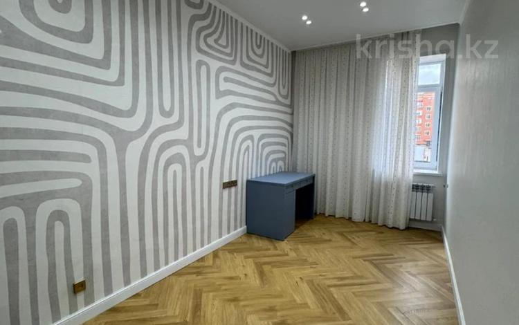 3-бөлмелі пәтер · 100 м² · 1/6 қабат, мкр. Алтын орда, Саздинское лесничество, бағасы: 45.5 млн ₸ в Актобе — фото 2