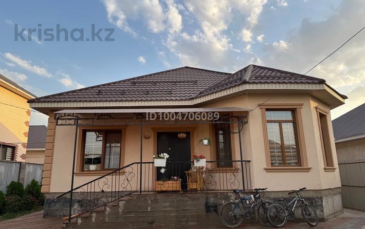 Жеке үй · 3 бөлме · 110 м² · 4 сот., мкр Рахат, Шубартау 17 — Остановка магазина Рахат и Арка(рядом аптека), бағасы: 53 млн ₸ в Алматы, Алатауский р-н — фото 2