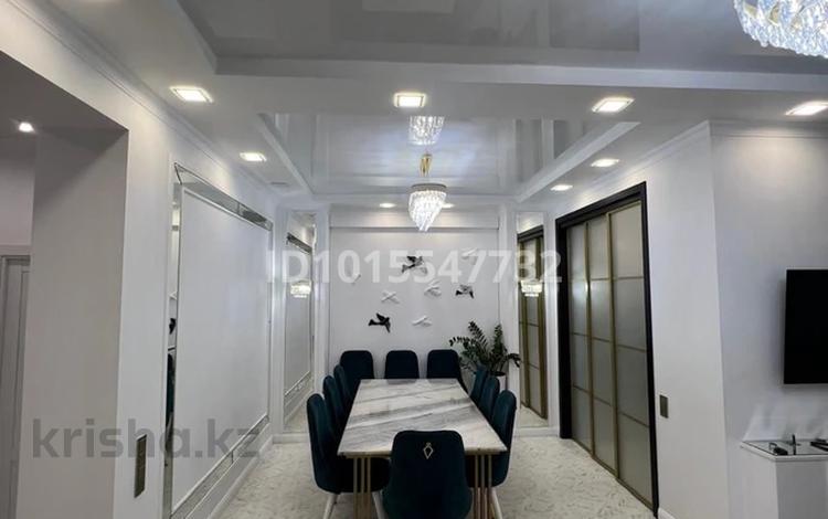 3-комнатная квартира · 106 м² · 9/10 этаж, 18 мкр 5 за 50 млн ₸ в Актау, 18-й мкр  — фото 2