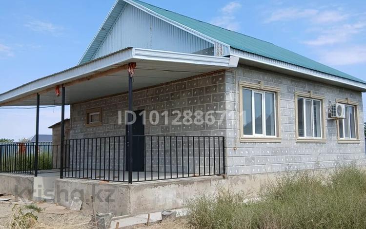 Отдельный дом · 3 комнаты · 85 м² · 8 сот., мкр Байтак-2, Айнаколь 5 — Возле магазина МАДИЯР за 17 млн ₸ в Атырау — фото 2