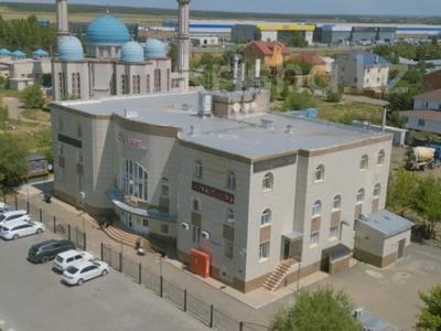 Еркін, кеңселер, дүкендер мен бутиктер, қоймалар, жқб, автосервистер мен көлік жуу, қоғамдық тамақтану орны, сұлулық салондары, ауыл шаруашылығы, монша, қонақ үй және демалыс орындары, медорталықтар мен дәріханалар, білім орталықтары, ойын-сауық · 2500 м², бағасы: 640 млн ₸ в Астане, Сарайшык р-н