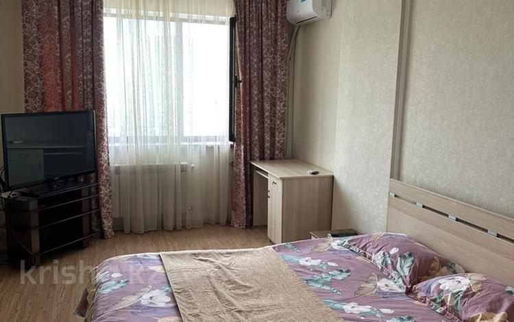 2-бөлмелі пәтер · 55 м² · 13/17 қабат, Айманова 140 — Абая, бағасы: 2 500 ₸ в Алматы, Бостандыкский р-н — фото 2