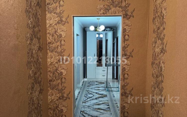 2-бөлмелі пәтер · 66 м² · 2/5 қабат, мкр Шанхай, отеген турмагамбетова 34, бағасы: 13.5 млн ₸ в Актобе — фото 2