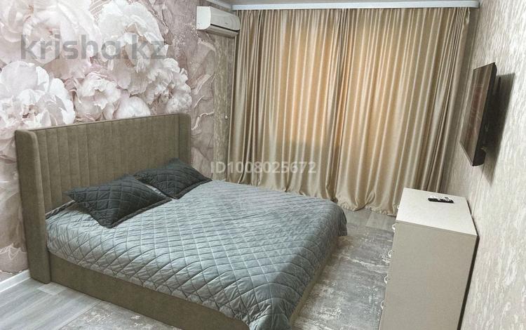1-бөлмелі пәтер · 65 м² · 1/5 қабат, Тәуелсіздік 4 — Возле жекпе жек, бағасы: 13 000 ₸ в Актобе — фото 2