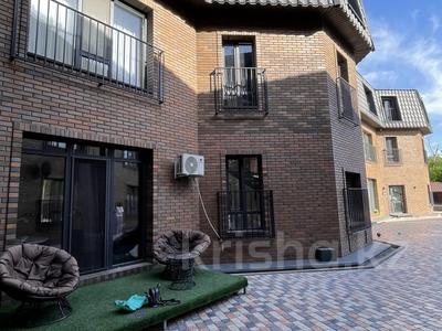 3-комнатная квартира · 63 м² · 1/3 этаж, Гудермесская 104\5 за 38 млн ₸ в Караганде, Казыбек би р-н