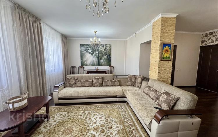 3-комнатная квартира · 101 м² · 9 этаж, Сыганак 39 за 55 млн ₸ в Астане, Есильский р-н — фото 2