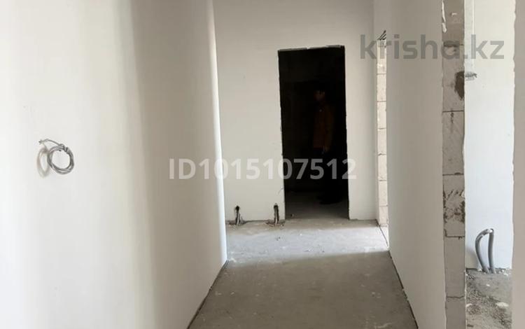 2-бөлмелі пәтер · 72.6 м² · 11/18 қабат, Е 882 7, бағасы: 37 млн ₸ в Астане, Нура р-н — фото 2