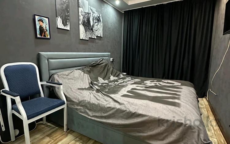 2-комнатная квартира · 43 м² · 2/5 этаж, мкр Юго-Восток, Дюсембекова 63 — Сарыарка, Строителей за 16.9 млн 〒 в Караганде, Казыбек би р-н — фото 2