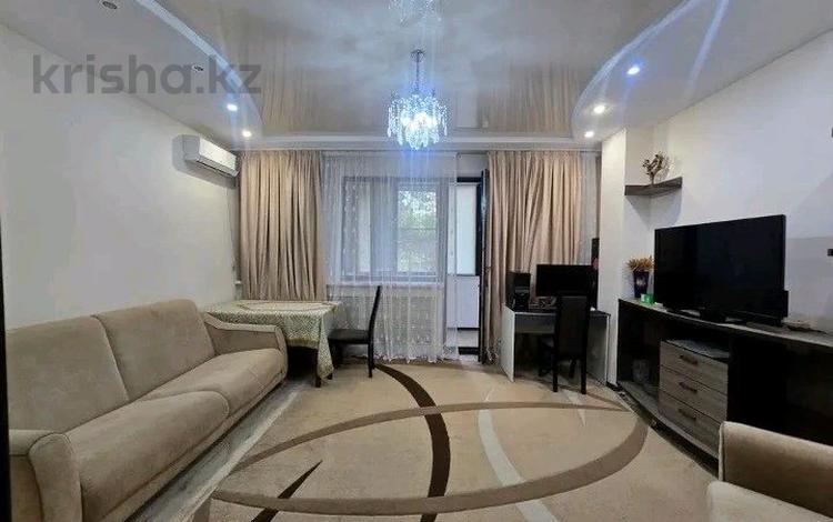 2-комнатная квартира · 58 м² · 3/12 этаж, мкр Самал-2 79 за 61 млн ₸ в Алматы, Медеуский р-н — фото 2