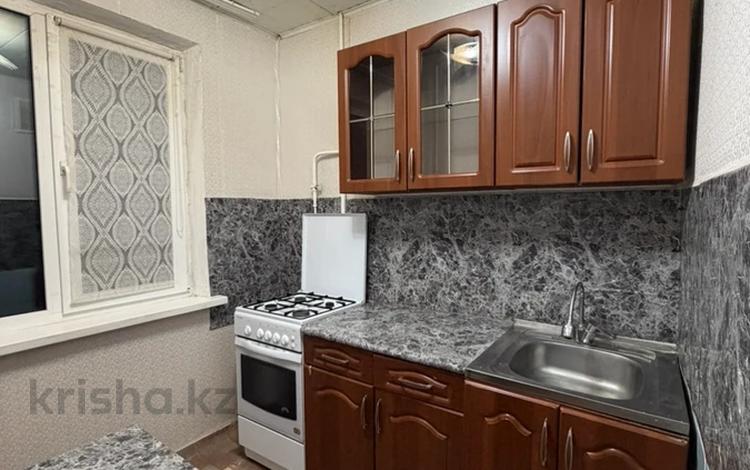 2-бөлмелі пәтер · 45 м² · 4/5 қабат, гагарина 36/1, бағасы: 13.3 млн ₸ в Уральске — фото 2