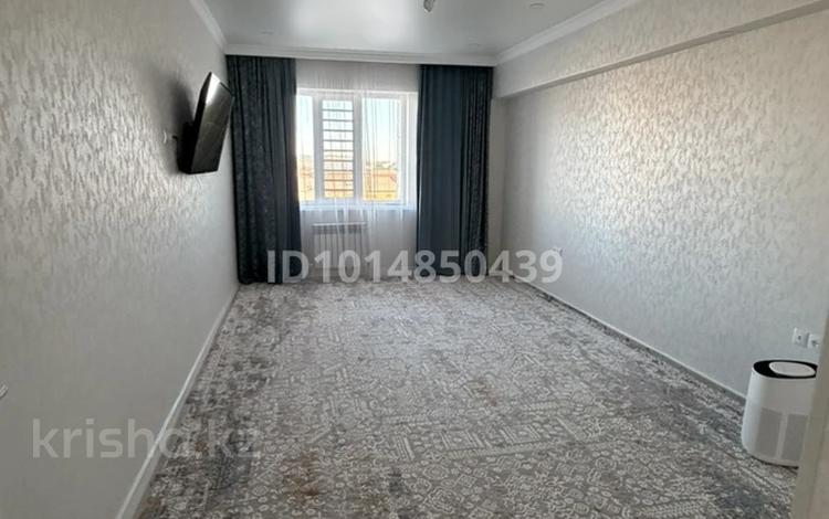 3-комнатная квартира · 85 м² · 3/9 этаж, мкр Нурсая, Елорда 6/3, 6/4, 6/5, 6/6, 6/7, 6/8, 6Б за 300 000 ₸ в Атырау — фото 2