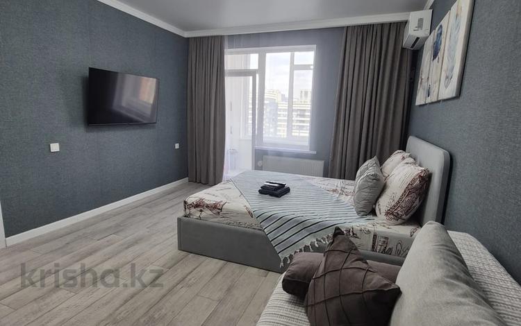 1-комнатная квартира · 42 м² · 14/19 этаж, ТУРАН 55 за 300 000 ₸ в Астане — фото 21