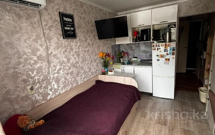 1-комнатная квартира · 14 м² · 3/6 этаж, Кабанбай Батыра 164 за 6 млн ₸ в Усть-Каменогорске — фото 2