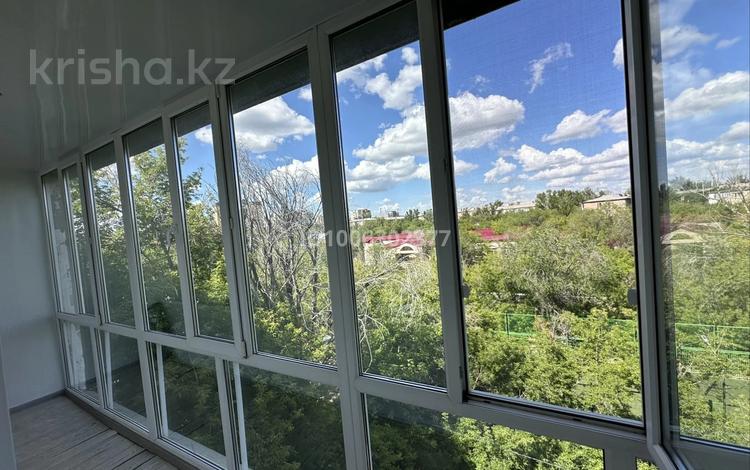 4-комнатная квартира · 77 м² · 5/5 этаж, мкр Новый Город, Гоголя 56 за 25 млн 〒 в Караганде, Казыбек би р-н — фото 2