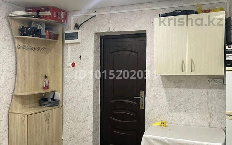 1-комнатная квартира · 13 м² · 8/9 этаж, мкр Северо-Восток, Сырым датова 17 — Возле променад за 3.8 млн ₸ в Уральске — фото 2