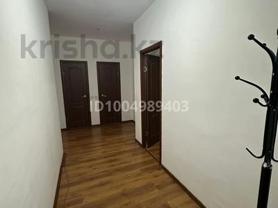2-комнатная квартира · 61 м² · 2/5 этаж, мкр Нурсая 103 за 22.5 млн ₸ в Атырау
