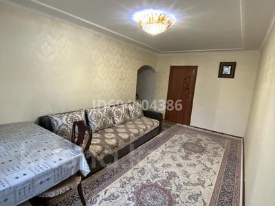 3-комнатная квартира, 60 м², 4/5 этаж, мкр Аксай-1 21 за 37.2 млн 〒 в Алматы, Ауэзовский р-н