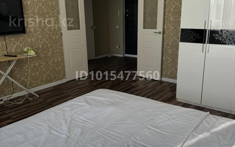 1-бөлмелі пәтер · 42 м² · 13/15 қабат, Байтурсынова 23 — Театр Куанышбаева, бағасы: 15 000 ₸ в Астане, Алматы р-н — фото 2