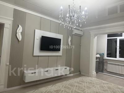 4-бөлмелі пәтер · 82 м² · 5/5 қабат, мкр Аса 23 — 10мкр 23дом мектеп садик базарчик бари бар(брак и семья) 4болме угл емес 5этаж, бағасы: 25 млн ₸ в Таразе