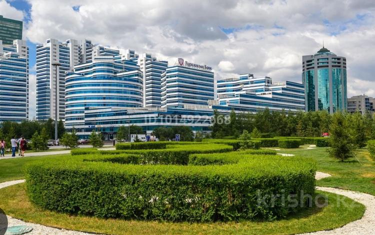 2-комнатная квартира · 64.6 м² · 1/23 этаж, Динмухаммед Кунаев 12/2 за 39.9 млн ₸ в Астане, Есильский р-н — фото 2