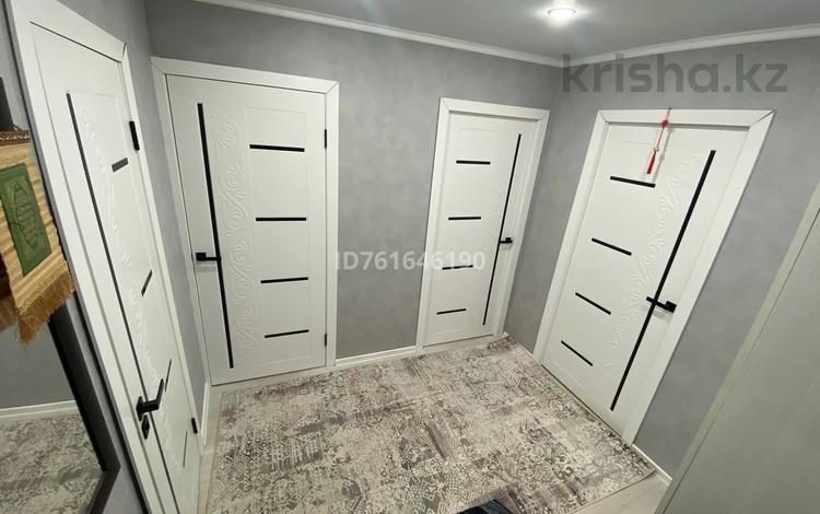 3-комнатная квартира · 62.4 м² · 1/5 этаж, Строителей 24 — Пушкина за 16 млн ₸ в Аксу — фото 2