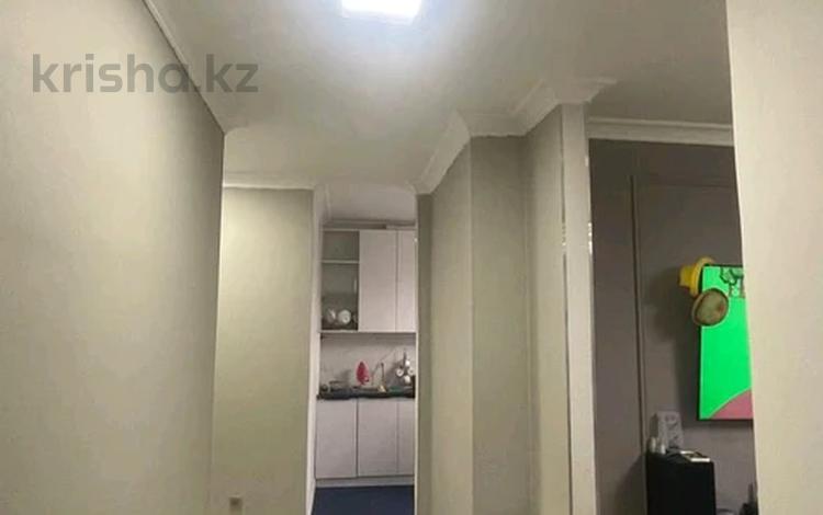 2-комнатная квартира · 58 м² · 8/9 этаж, Нажимеденова за 40 млн 〒 в Астане, Сарайшык р-н — фото 11