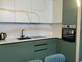 2-комнатная квартира · 60 м² · 3/16 этаж, мкр Кайтпас 1, Жк Гранд Парк — Сдам однокомнатную квартиру в Каратауском районе, в шаговой доступности зоопарк, дендропарк, блинчик, салоны красоты, маркеты, кофейня. В квартире имеется: * Смарт ТВ * Холодильник * Пылесос * Утюг * Посуда * Фен * Туалетные принадлежности * Чистая постель * Полотенце Квартира не сдается для вечеринок, и людям с животными. Заезд в 14:00, выезд 12:00. за 17 000 ₸ в Шымкенте, Каратауский р-н — фото 9
