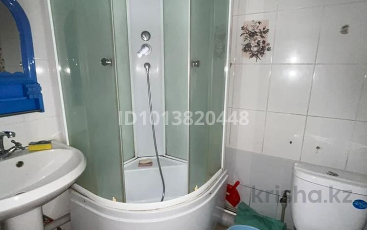 1-комнатная квартира · 28 м² · 5/5 этаж, Шарипова 120 — Курмангазы-Шарипова-Абая за 220 000 ₸ в Алматы, Алмалинский р-н — фото 2