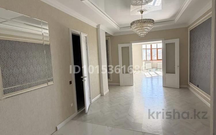5-комнатная квартира · 175 м² · 4/6 этаж, Умай Ана за 700 000 ₸ в Астане, Нура р-н — фото 2