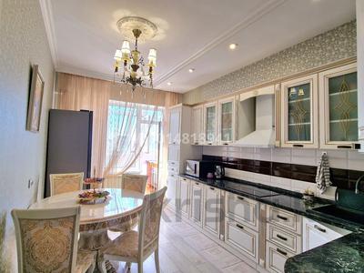 3-бөлмелі пәтер · 122 м² · 8/12 қабат, Сарыарка 15, бағасы: 64.7 млн ₸ в Астане, Сарыарка р-н