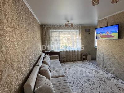 3-комнатная квартира · 60 м² · 2/5 этаж, Мухтар Ауэзова 42 — Уак, Нарык, Болашак за 18.5 млн 〒 в Экибастузе