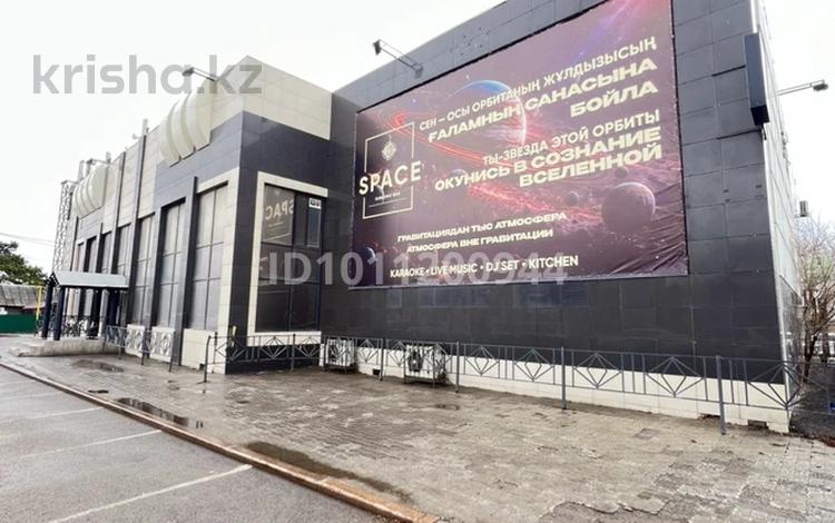 Еркін, кеңселер, қоғамдық тамақтану орны, ойын-сауық · 1560 м², бағасы: ~ 411.5 млн ₸ в Караганде, Казыбек би р-н — фото 2