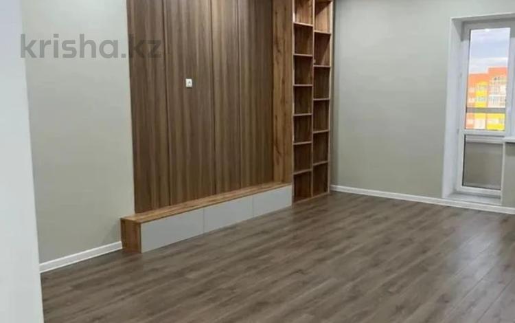 3-комнатная квартира · 105 м² · 8/10 этаж, мкр. Алтын орда за 40.9 млн ₸ в Актобе — фото 2