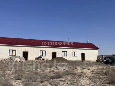 Отдельный дом · 2 комнаты · 180 м² · 16 сот., 13 километр — Начало акшукура 13км за 25 млн ₸ в 