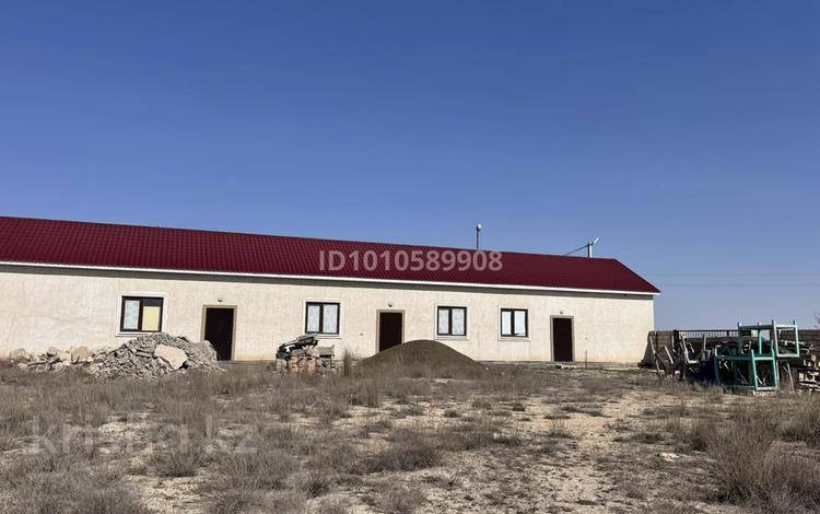 Отдельный дом · 2 комнаты · 180 м² · 16 сот., 13 километр — Начало акшукура 13км за 25 млн ₸ в  — фото 2