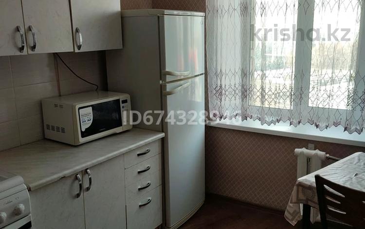 2-комнатная квартира, 57 м² посуточно, Казакстан 70 за 12 000 〒 в Усть-Каменогорске — фото 2