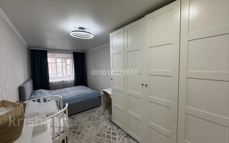 3-бөлмелі пәтер · 60.5 м² · 5/5 қабат, Керамическая 82, бағасы: 20 млн ₸ в Караганде, Казыбек би р-н — фото 3