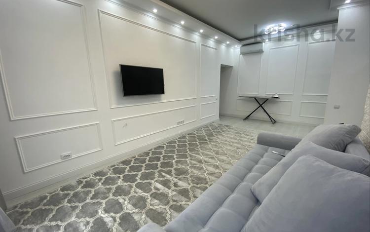 2-комнатная квартира · 70 м² · 5 этаж, Манаса 109а — Абая за 450 000 ₸ в Алматы, Алмалинский р-н — фото 2
