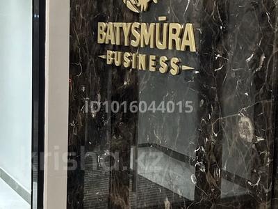1-бөлмелі пәтер · 45 м² · 3/9 қабат, Нұрсая ш/а., Абылхаир хана 69, бағасы: 350 000 ₸ в Атырау, мкр Нурсая