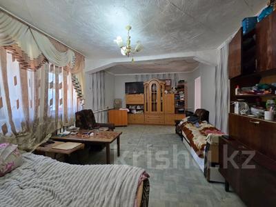 Отдельный дом · 3 комнаты · 75 м² · 10 сот., Тулебаева за 14.5 млн 〒 в Темиртау