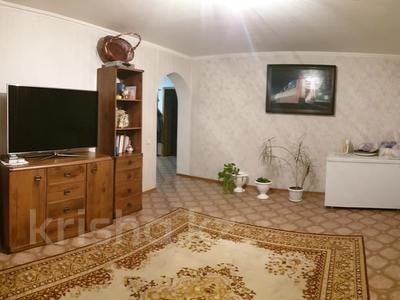 Отдельный дом • 4 комнаты • 120 м² • 8 сот., Комарова 60 за 18.5 млн 〒 в Бишкуле